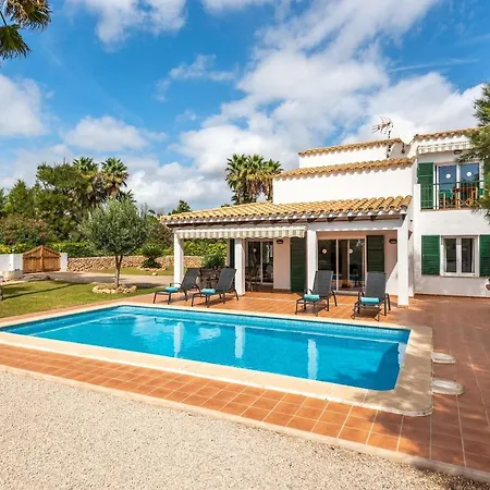 Biniana 3 Bedroom Villa, Binisafuller فيلة *